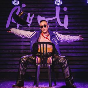 Meet your Posher, Derek